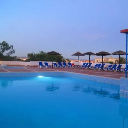 Апартаменты Gardengreen Pool Baech Албуфейра